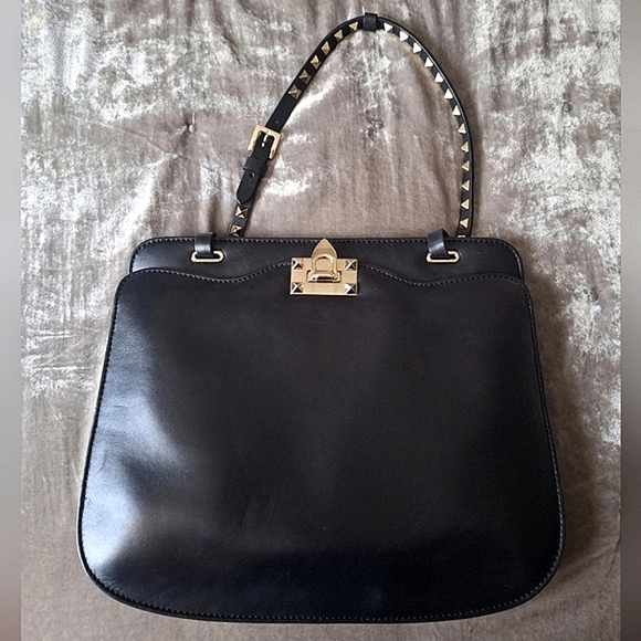 Valentino Garavani Rockstud Bag - Picture 1 of 16